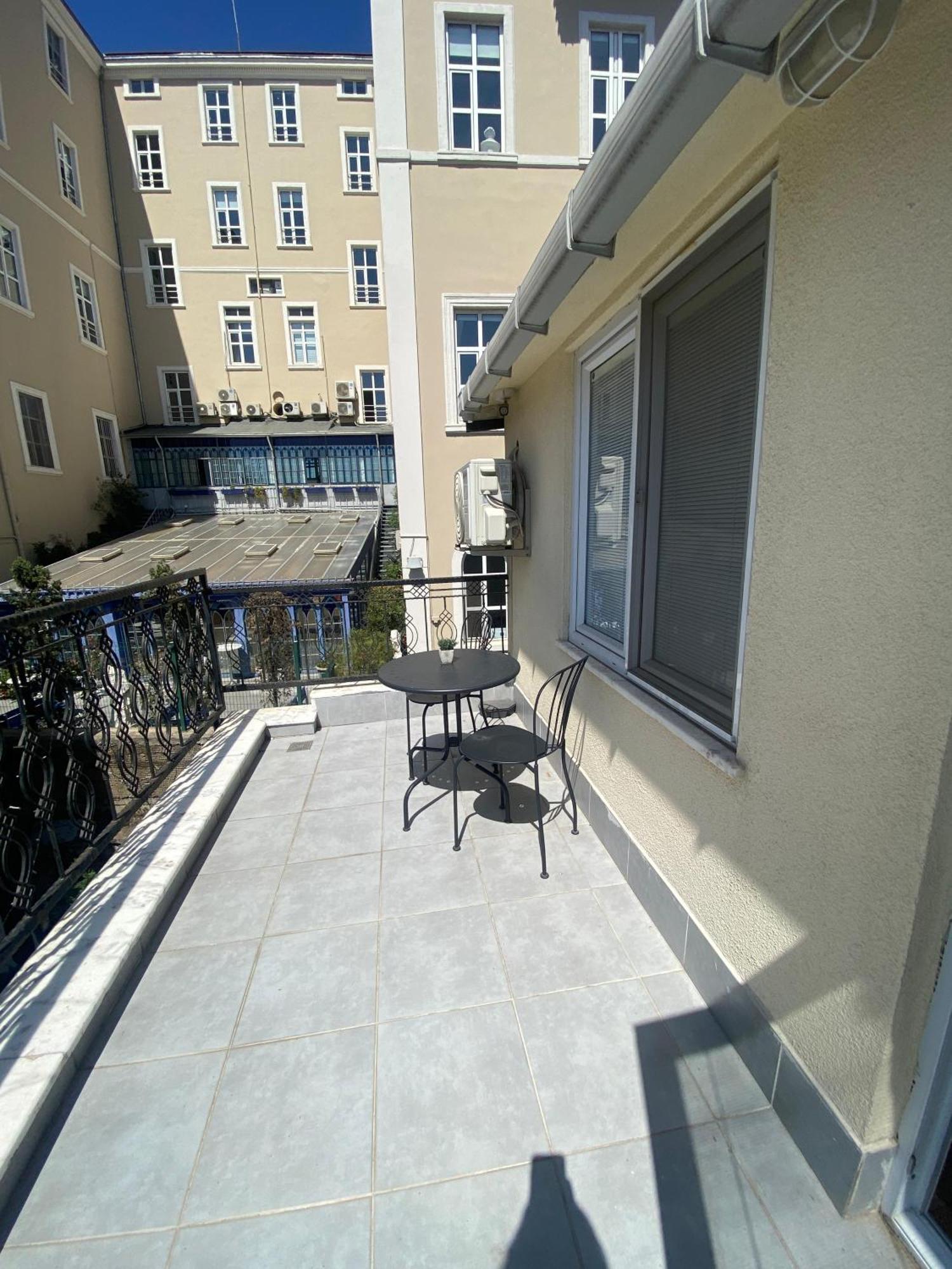 Sapphire Suites Taksim Istanbul Exterior photo
